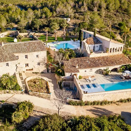 Alcazar Del Garraf-2